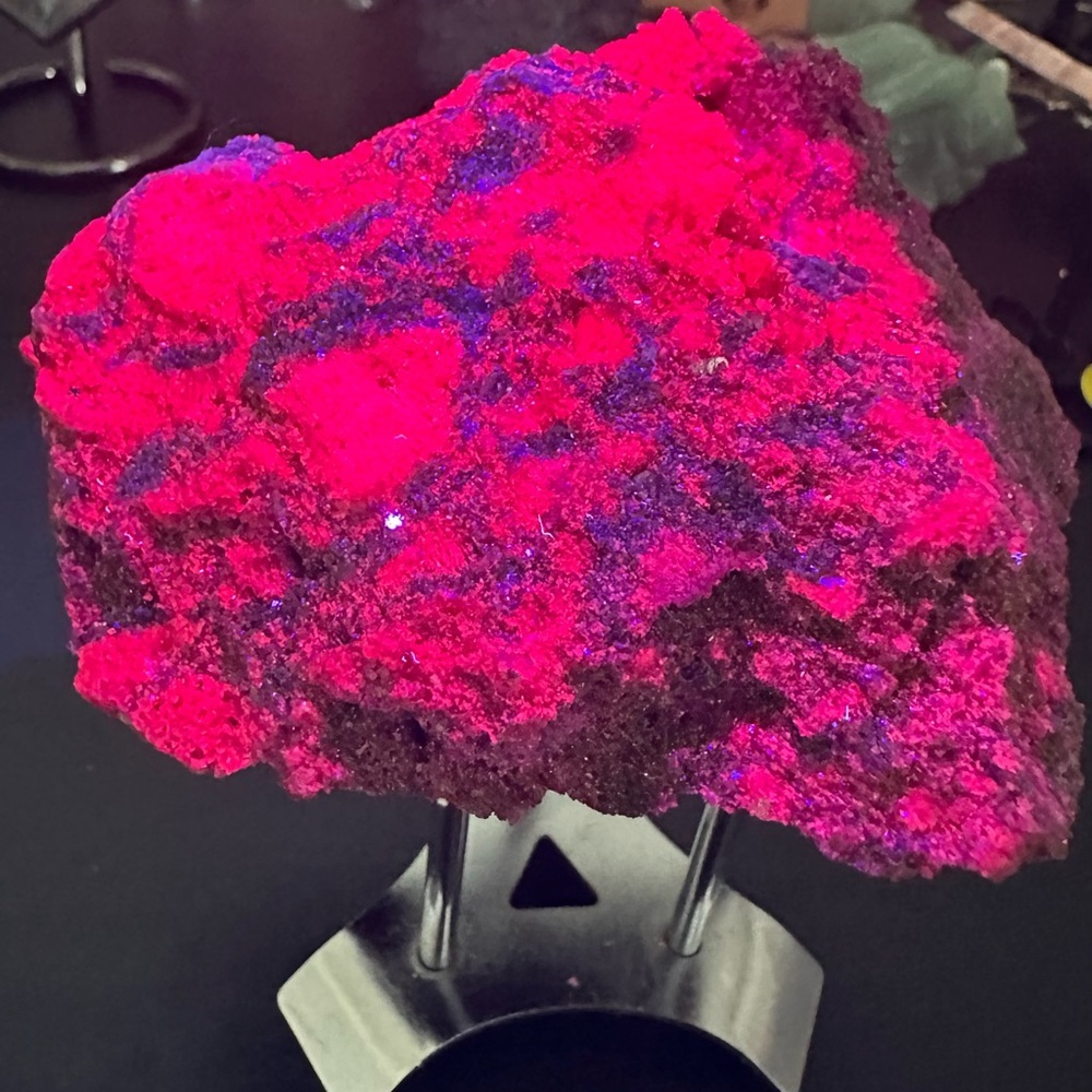 Ruby specimen - Picture 3 of 3
